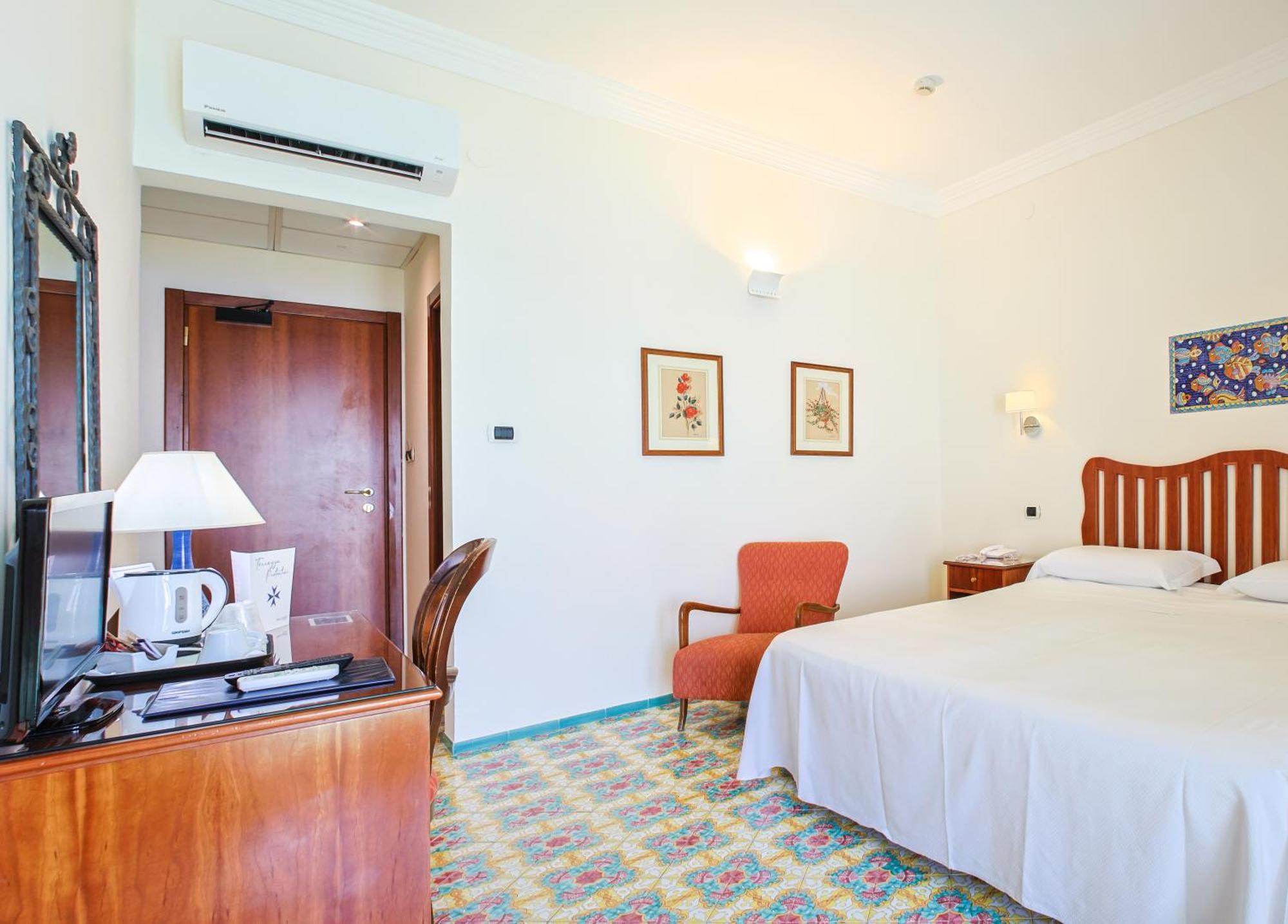 Hotel Aurora Амальфи Экстерьер фото