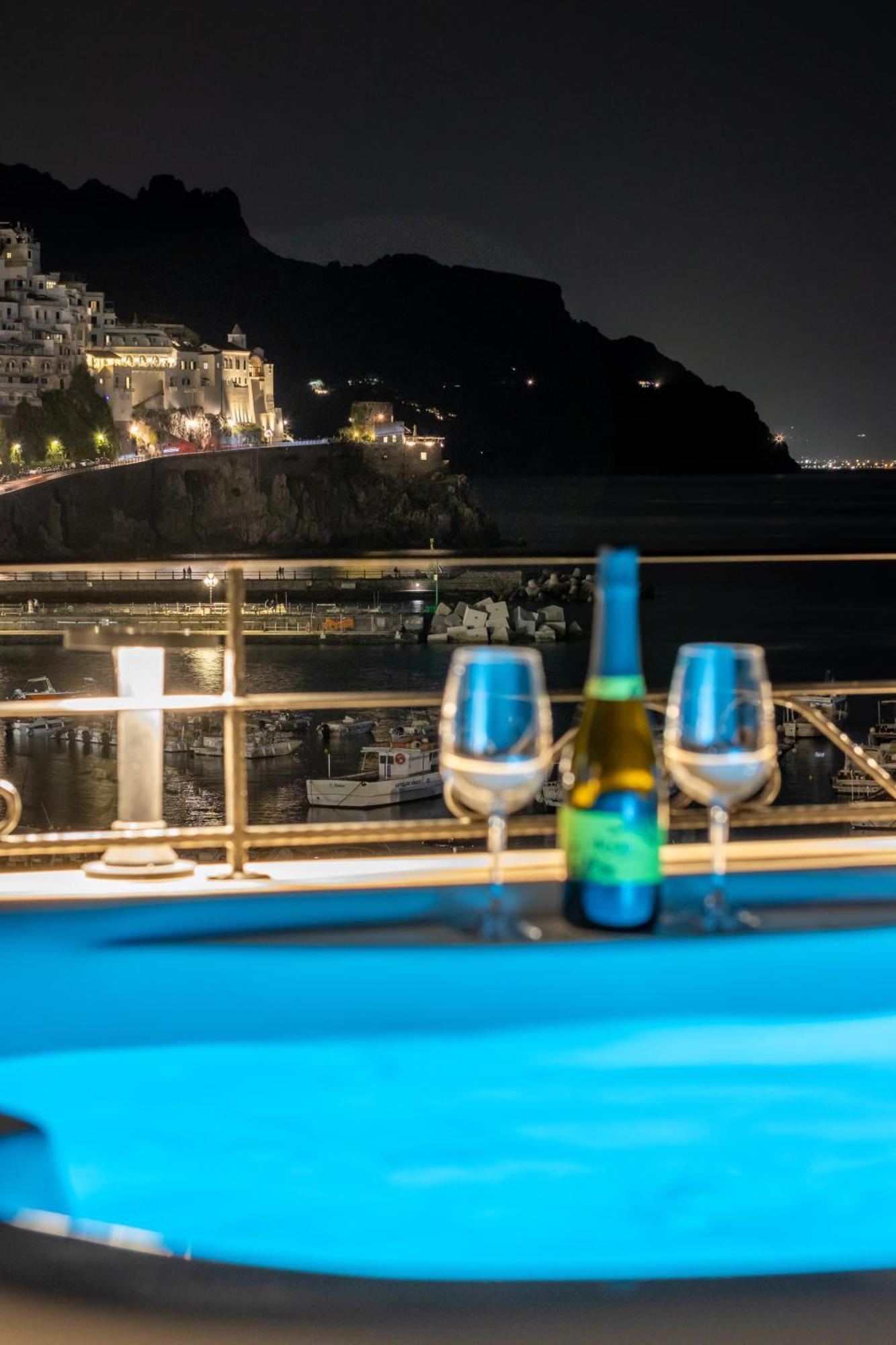 Hotel Aurora Амальфи Экстерьер фото